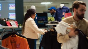 Black Friday Retail Strategy: Balancing Customer Experience and Cost Efficiency 